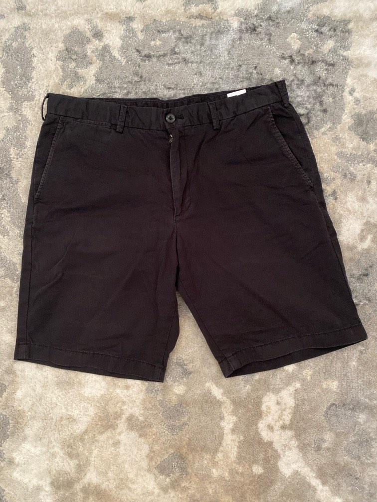 Uniqlo Shorts, Men's Fashion, Bottoms, Shorts on Carousell