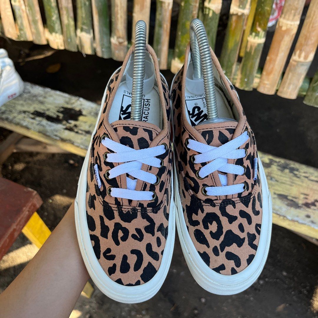 Vans authentic 44 dx og leopard top