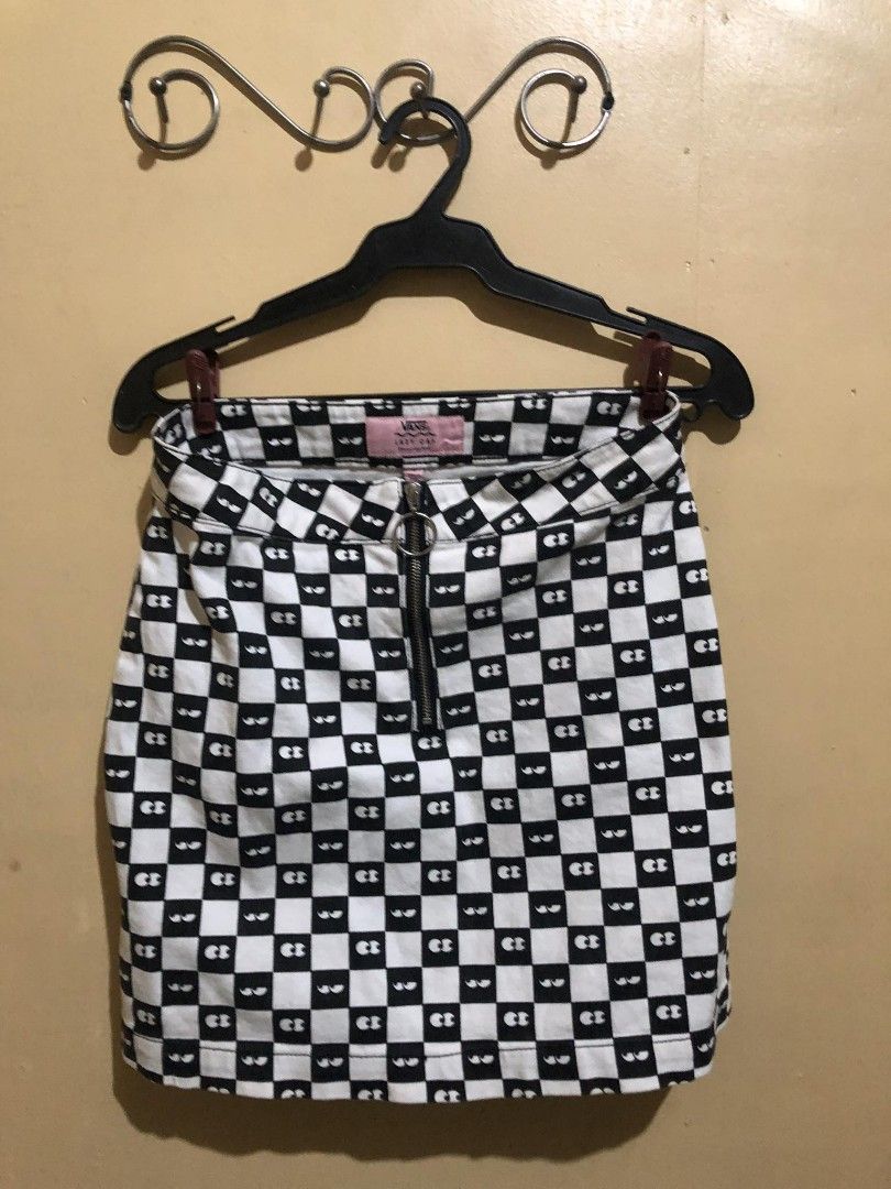 Vans online checkered skirt