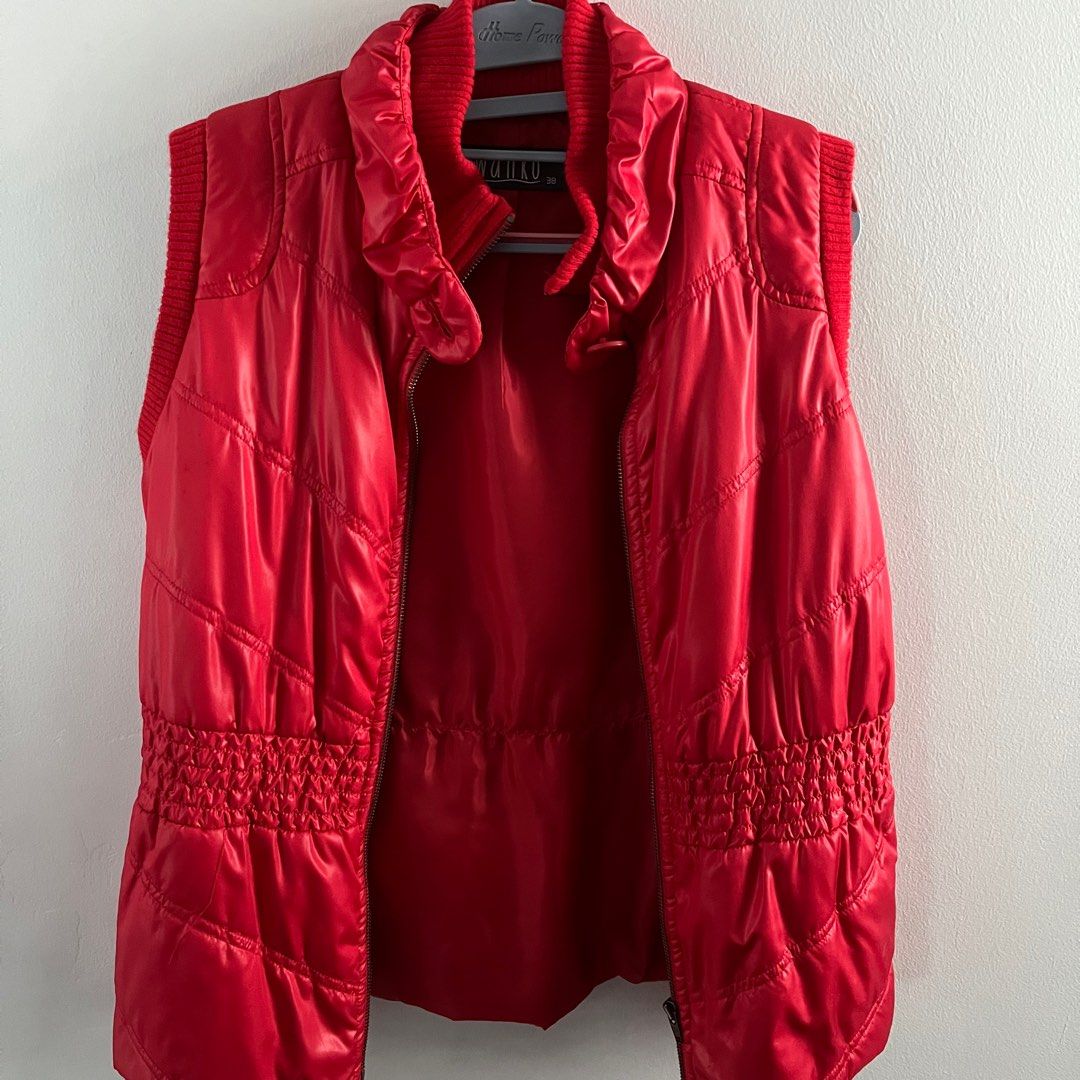 Red sales vest puffy