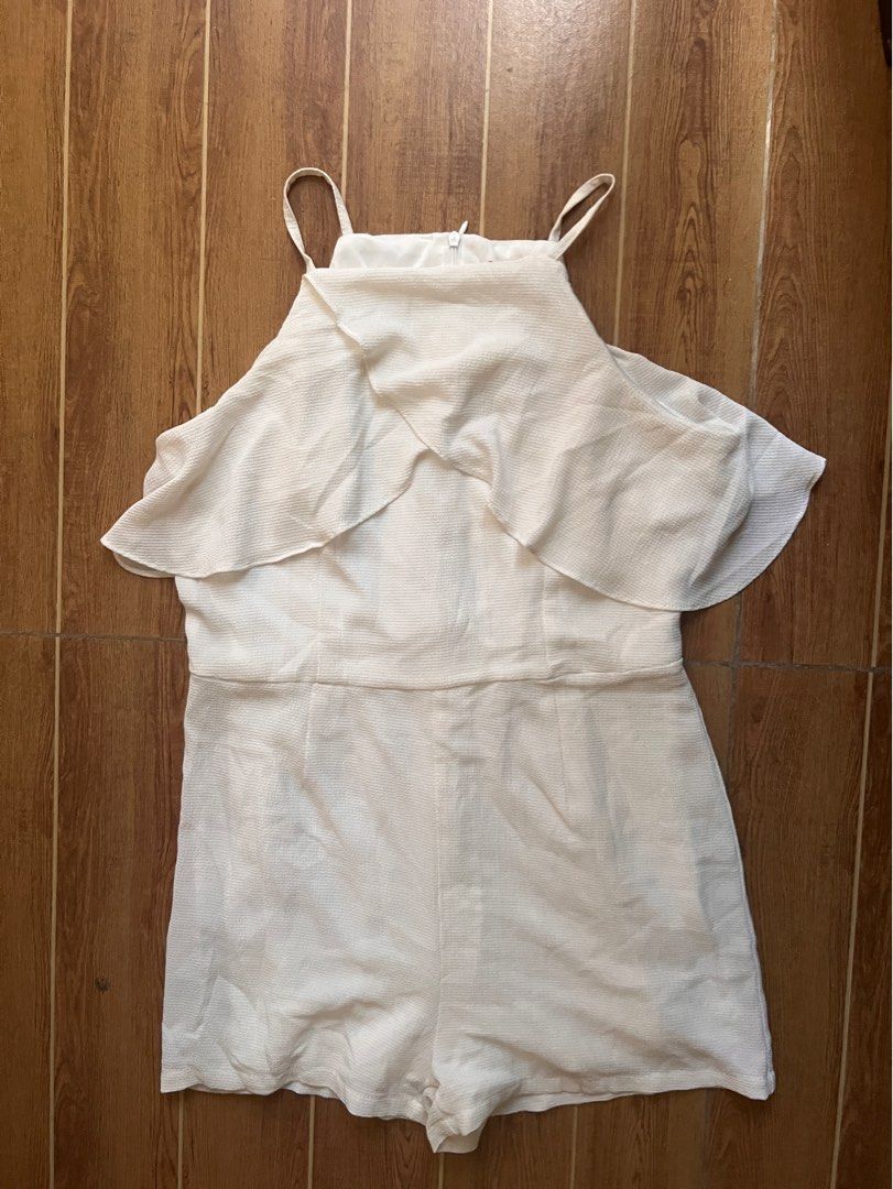 White romper (Category: Rompers) located in Quezon City. Submitted by denclothes (Listing ID 1281125158, Image 1). Description: Used only once for an event.