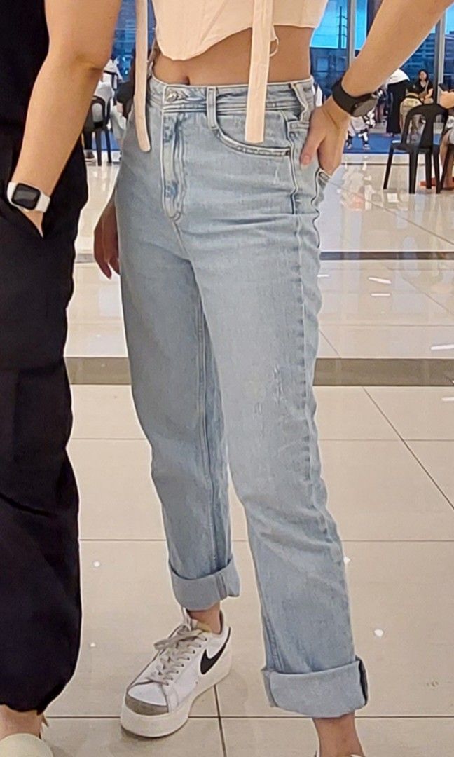 Zara High Waisted Jeans Straight (Category: Jeans) located in Pasay City. Submitted by hoomanunavailable (Listing ID 1281022133, Image 3). Description: RFS: Decluterring Negotiable. Authentic Zara Jeans Thick Sturdy Jeans When worn photo is included in the last slide, will not provide more..