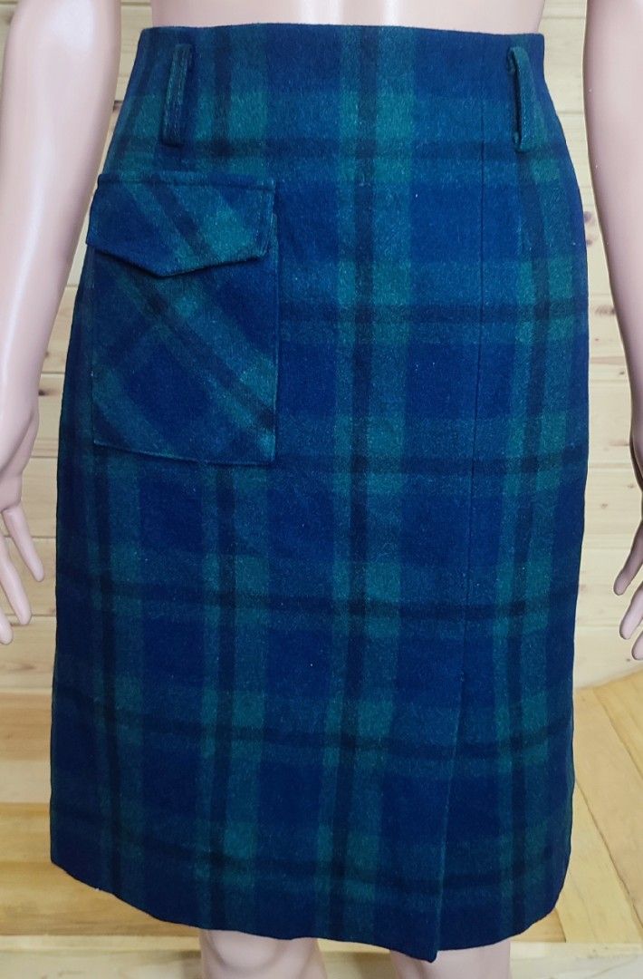 28 Inches Green Gingham Pencil Skirt With Slit Fits Medium Women s Fashion Bottoms Skirts on Carousell