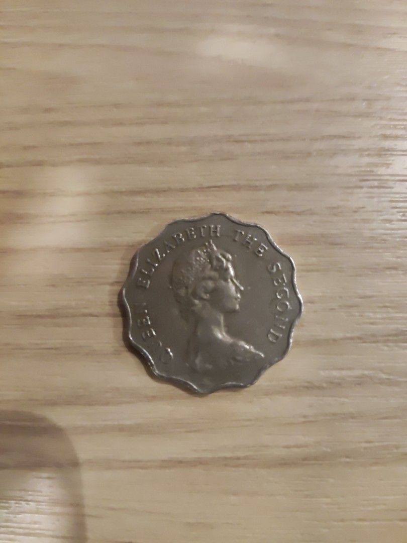 香港英女皇硬币2元, 興趣及遊戲, 收藏品及紀念品, 錢幣- Carousell