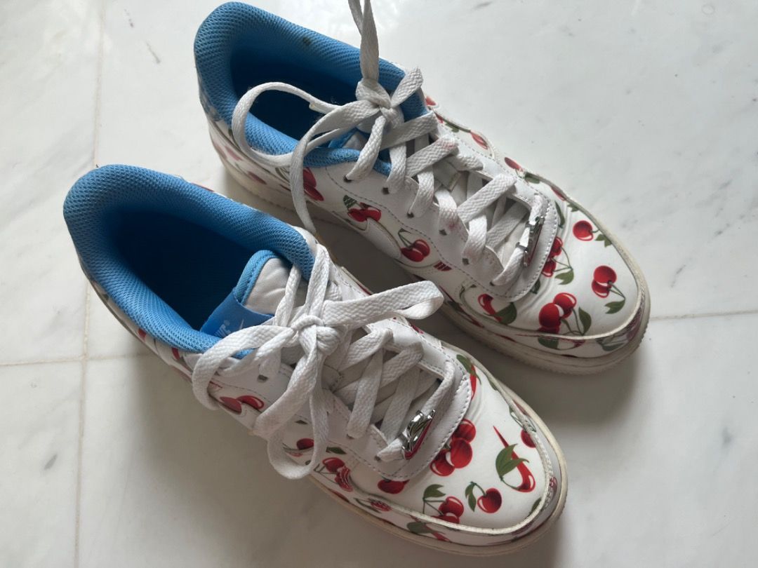 2 sneakers Nike and Adidas size best for eur 37 5 insole 23 5cm