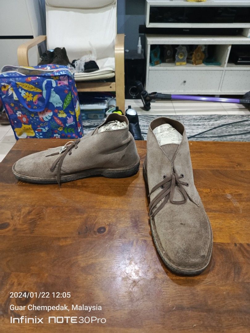 Clarks desert boots 9.5 store