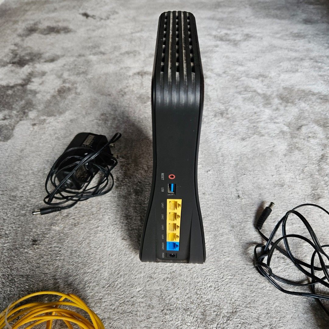 AC Plus WiFi gigabit router + ONR, Computers & Tech, Parts ...