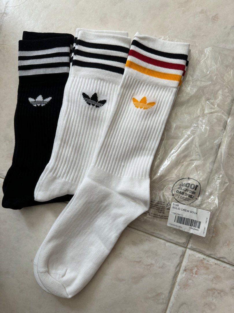 Adidas originals solid crew socks discount