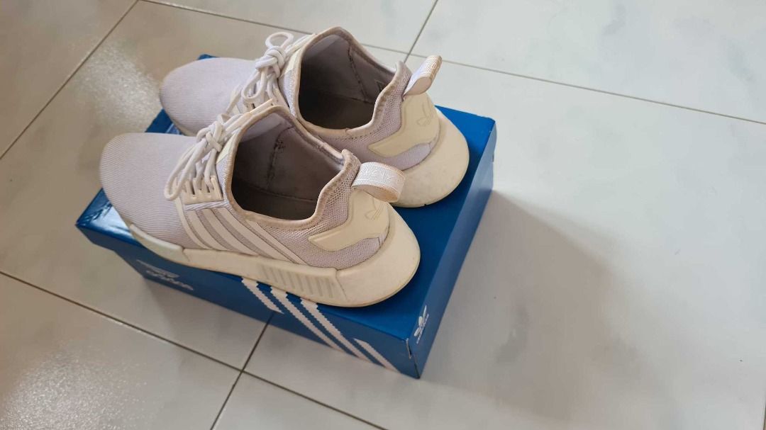 All white hotsell adidas nmd r1