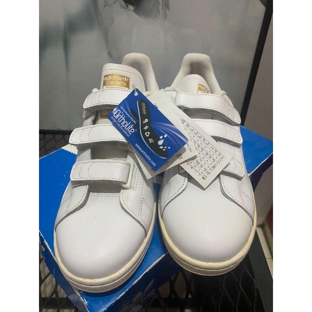 ADIDAS ORIGINAL STAN SMITH UK8 GOLD LABEL Women s Fashion