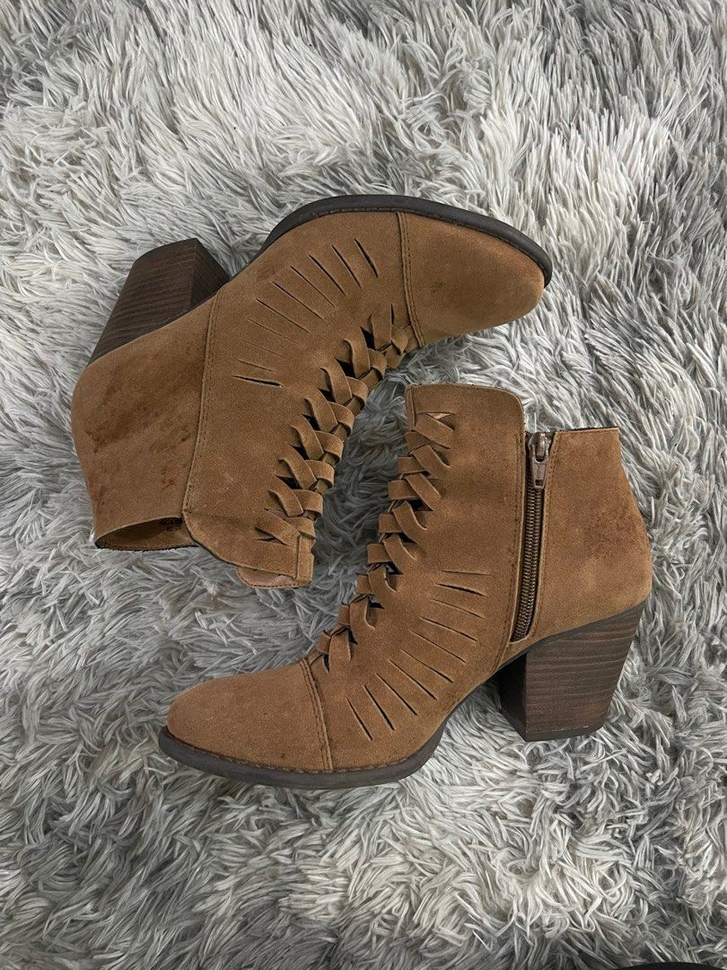American eagle deals brown booties
