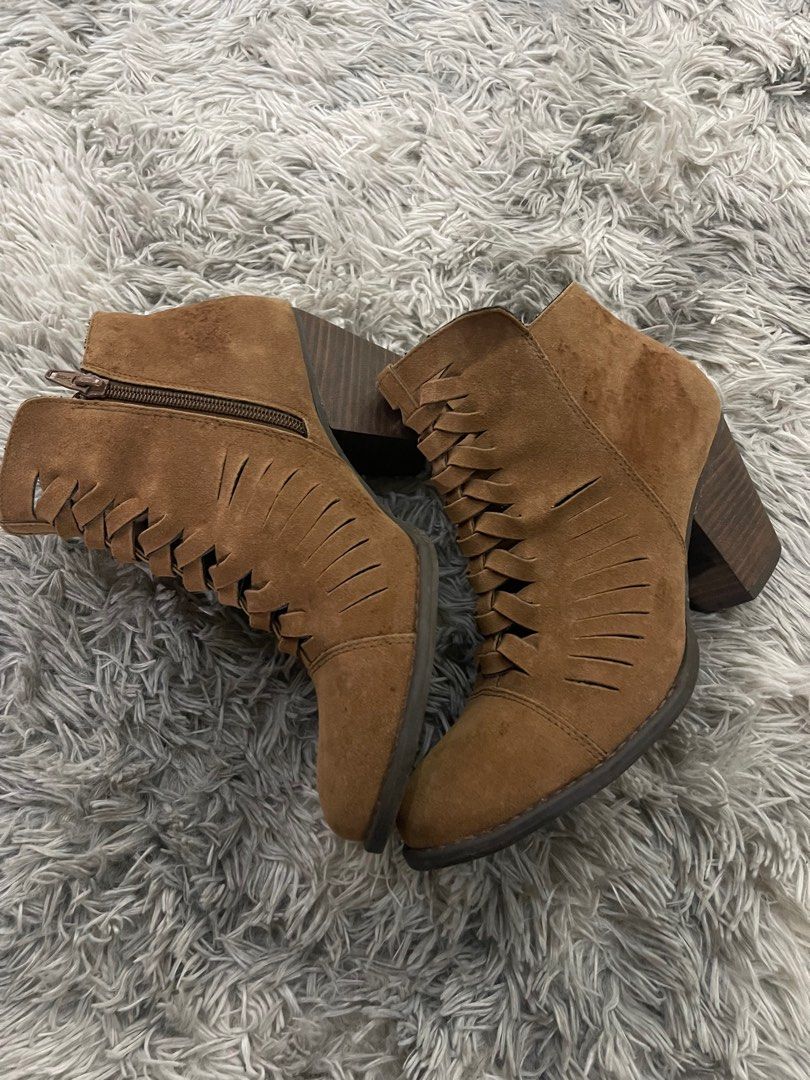 American eagle 2024 lace up boots