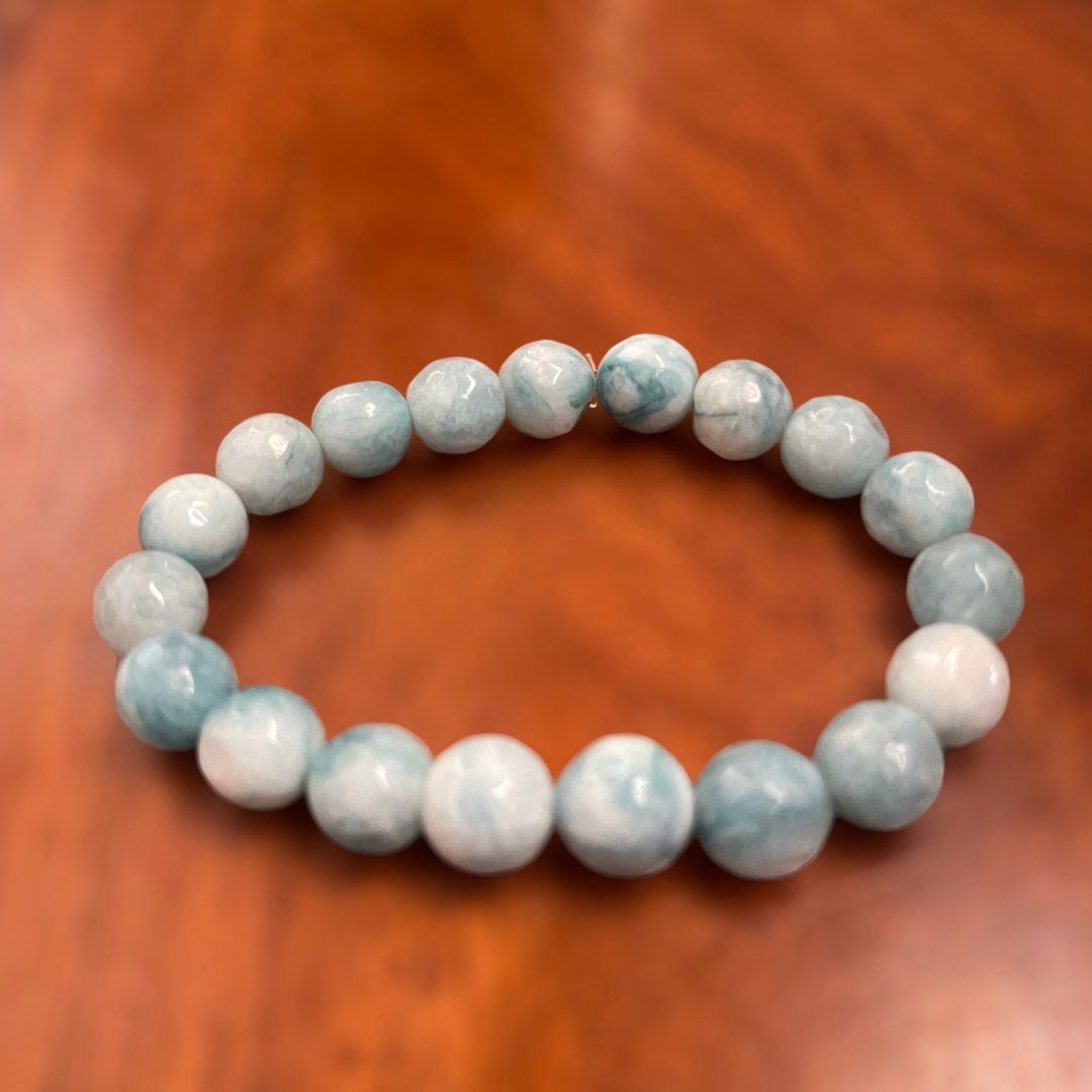 AUTHENTIC ANGELITE FACETED GEMSTONE/STONE BRACELET (HIGH GRADE) (Category: Bracelets) located in Lumban. Submitted by katetiiee (Listing ID 1281264029, Image 1). Description: — super sale! — angelite (faceted) — ❌ to fake — 10mm bead size ‼️ pm for inquiries 💸 gcash, seabank 🚚 flash exp 📍LAGUNA.