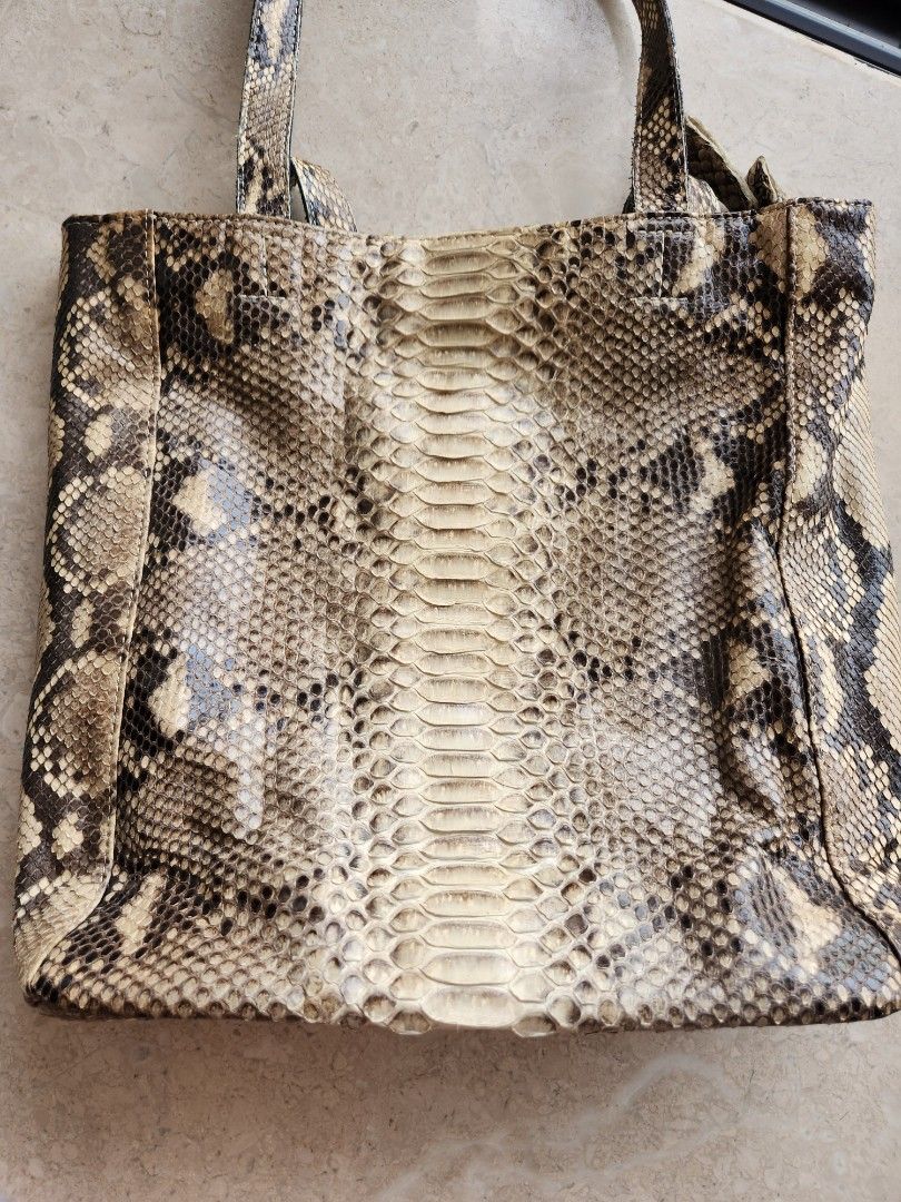 Authentic natural colour snake skin python skin tote bag with zipper good for laptop or lecture notes or for shopping