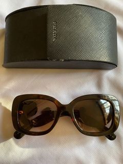 Authentic PRADA Shades Baroque Brown Made In Italy 🇮🇹