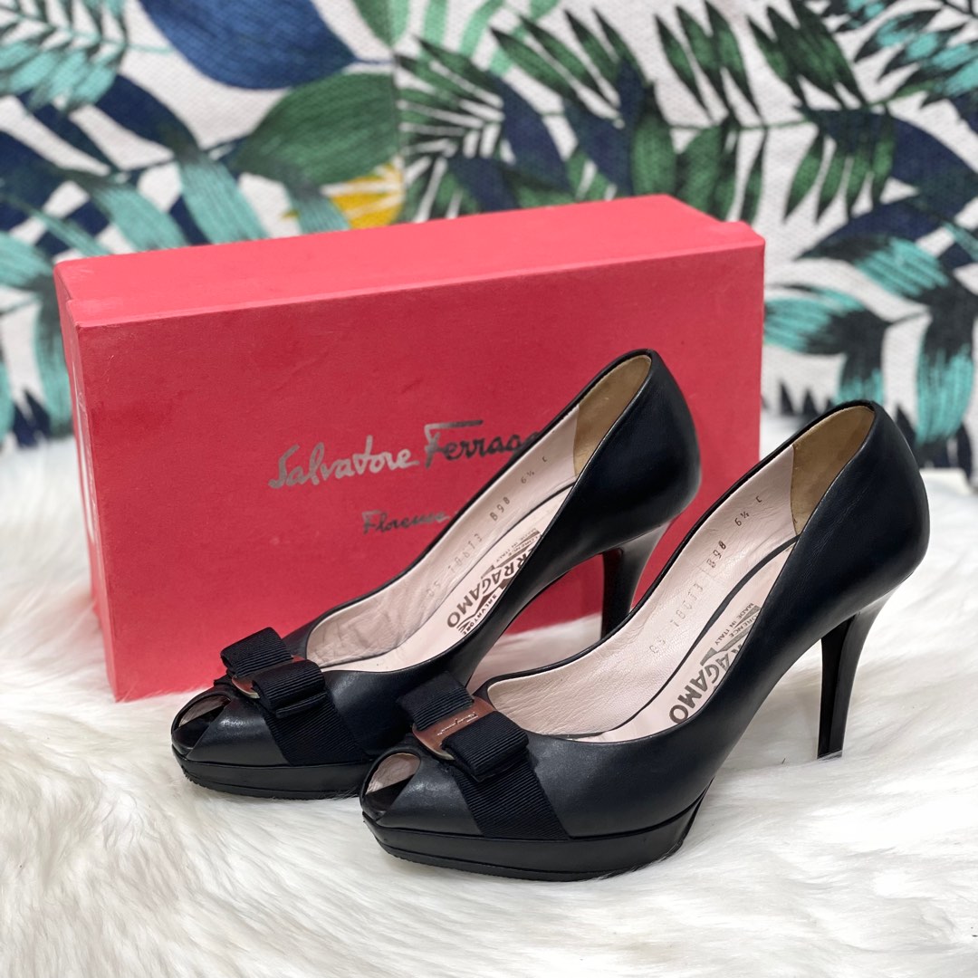 Salvatore ferragamo high heels store