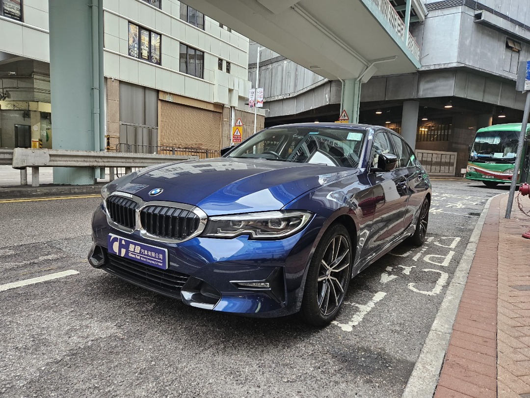 BMW 320i Sport (A)62863127561346112