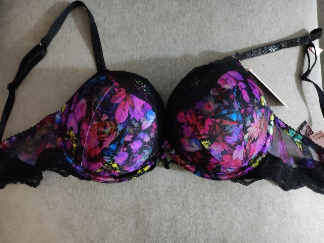 BNWT 34C Victoria's secret bombshell add 2 cups very sexy push up bra Flora  print shiny straps with lace, Women's Fashion, New Undergarments &  Loungewear on Carousell