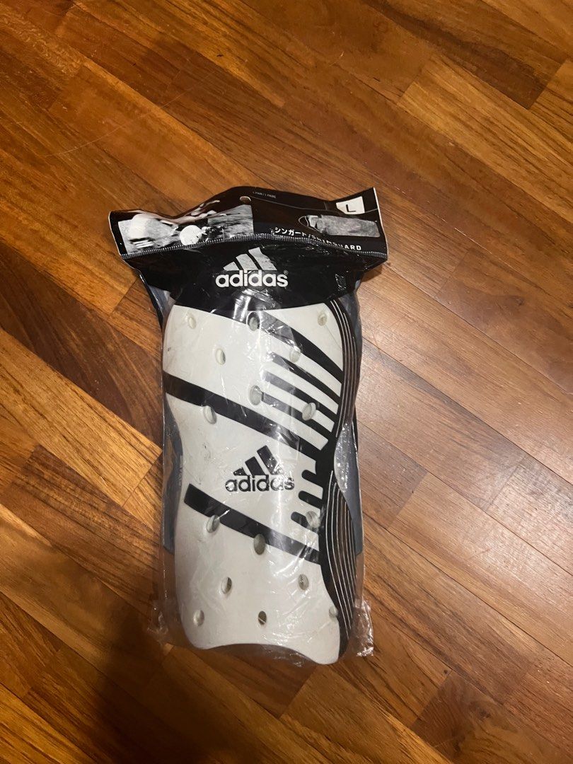 BRAND NEW Adidas LESTO football Shinguards