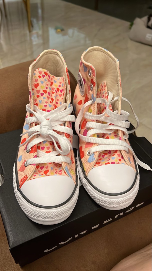 New hotsell kids converse