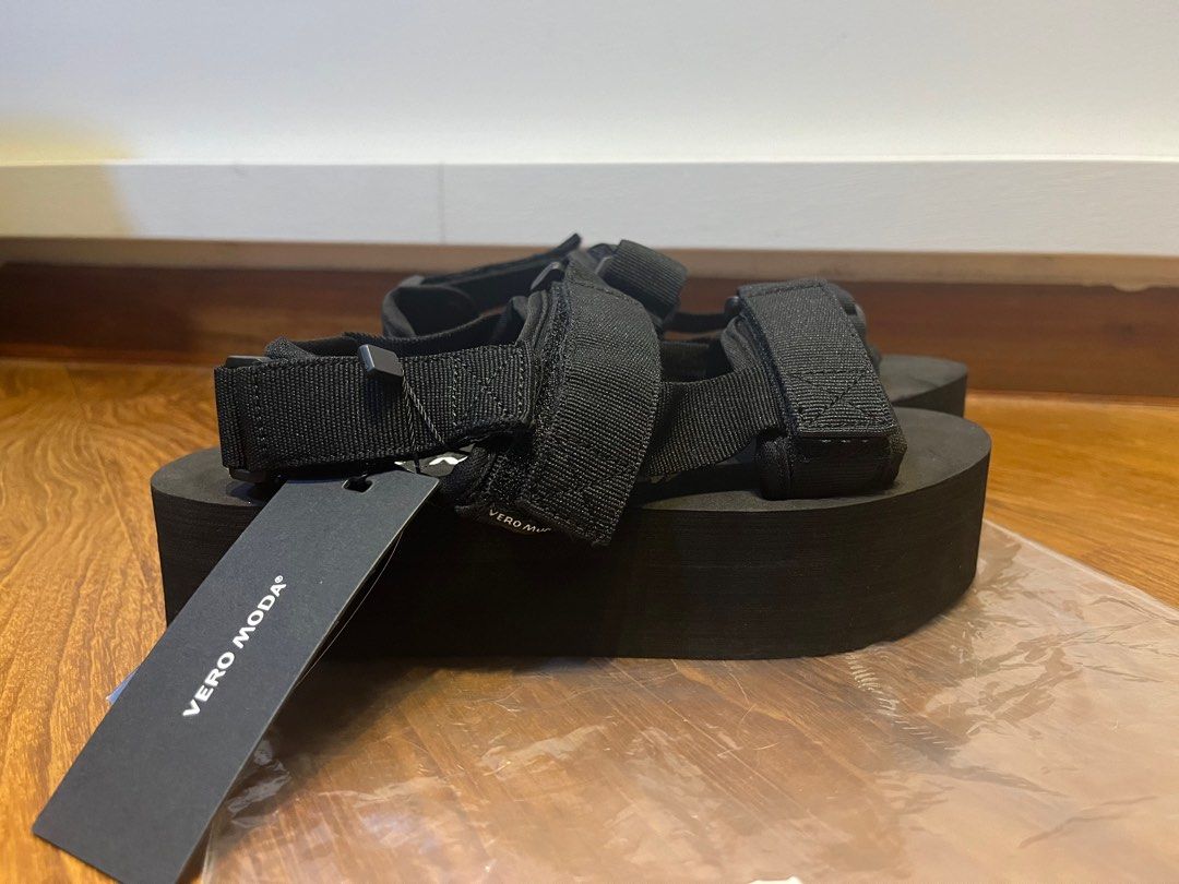 Kodi sport new arrivals strap sandals