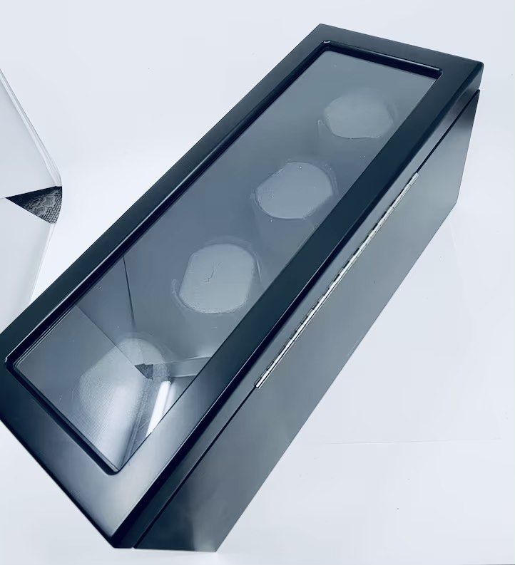 Brookstone quad hotsell watch winder