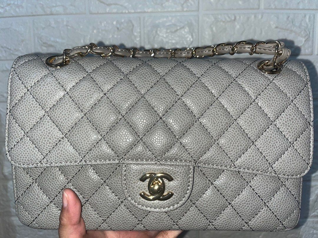 Chanel Bag from Japan (Category: Luxury Bags & Wallets) located in Makati City. Submitted by nik.11 (Listing ID 1281376997, Image 1). Description: .