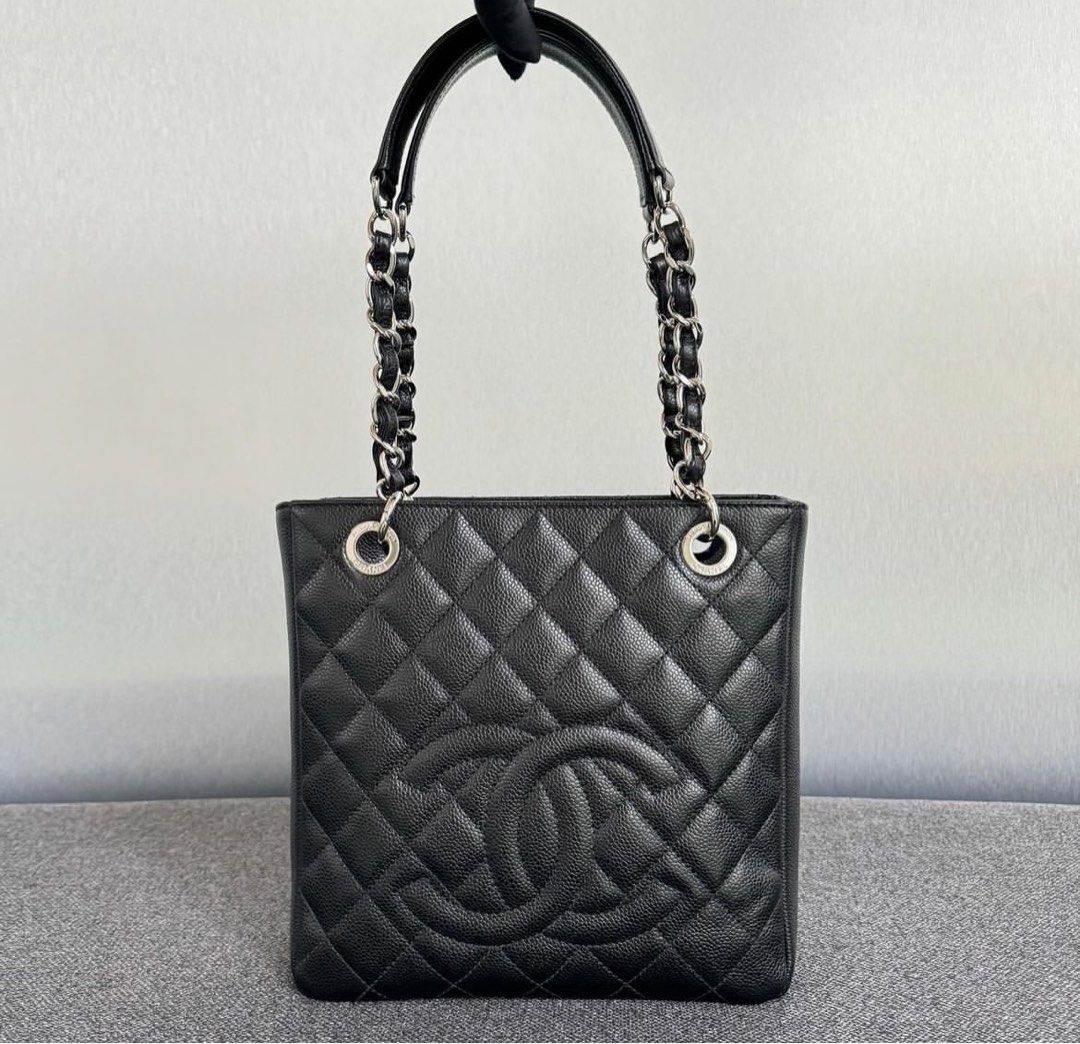 Pst chanel sales
