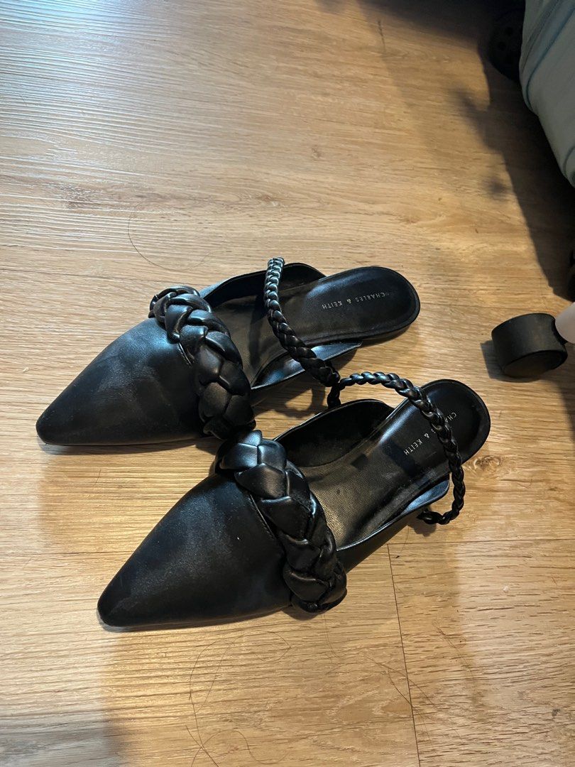 Charles and keith flat shoes hot sale