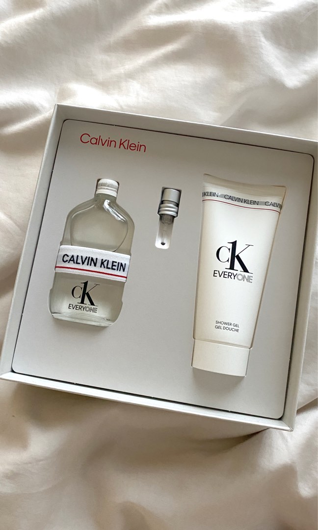 Calvin Klein CK One Set (EDT 50ml + Shower Gel 100ml) for Men and Women
