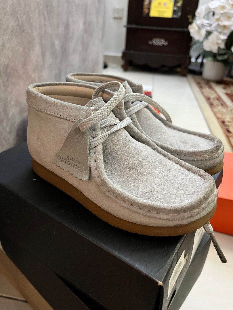 Kids clarks wallabees clearance