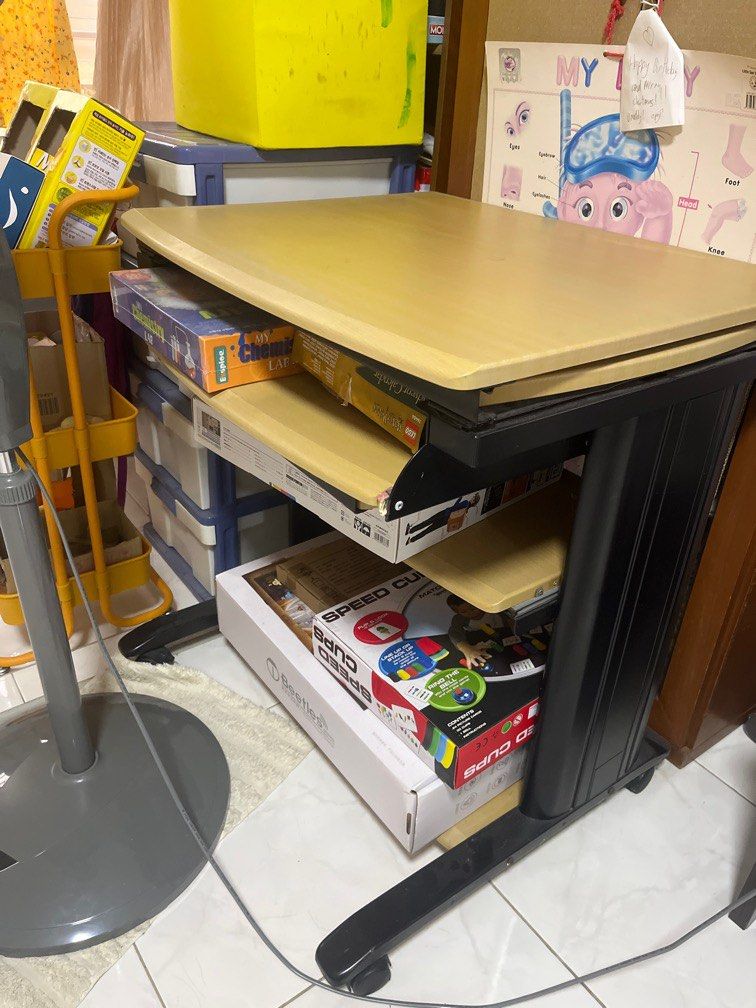 Computer table (Category: Tables & Sets) located in Singapore. Submitted by sarahxsu (Listing ID 1281340154, Image 1). Description: Hardly used. With wheels, all working well. Solid wood. Please arrange your own delivery. .