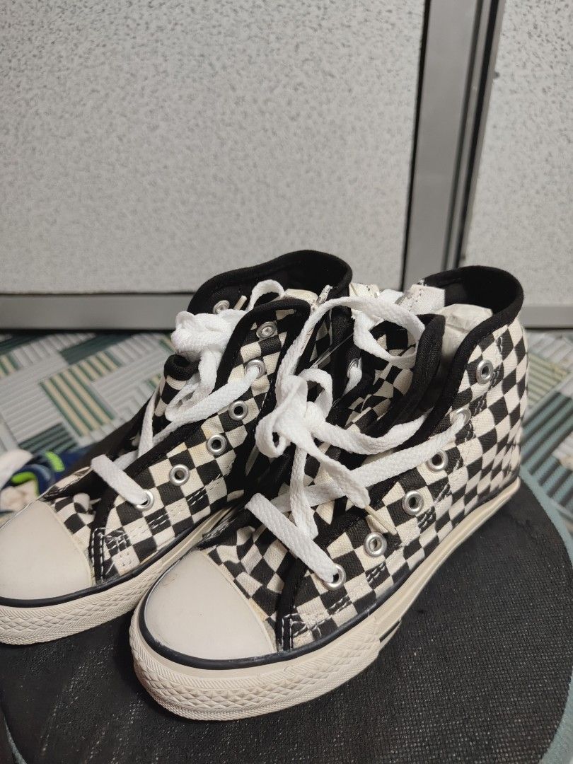 Converse high sales tops checkered