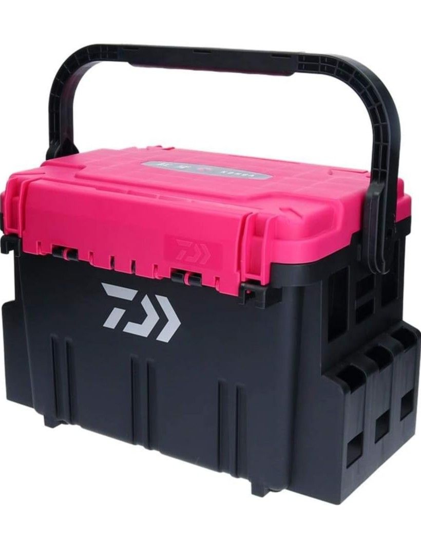 Daiwa TB-5000 Fishing Tackle Box Black/Pink, Sports Equipment, Fishing on  Carousell