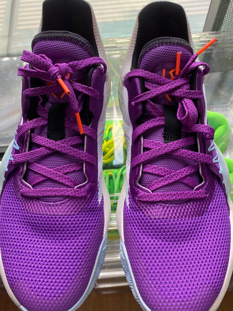 Don issue 1 Mailman Karl Malone size us 10.5