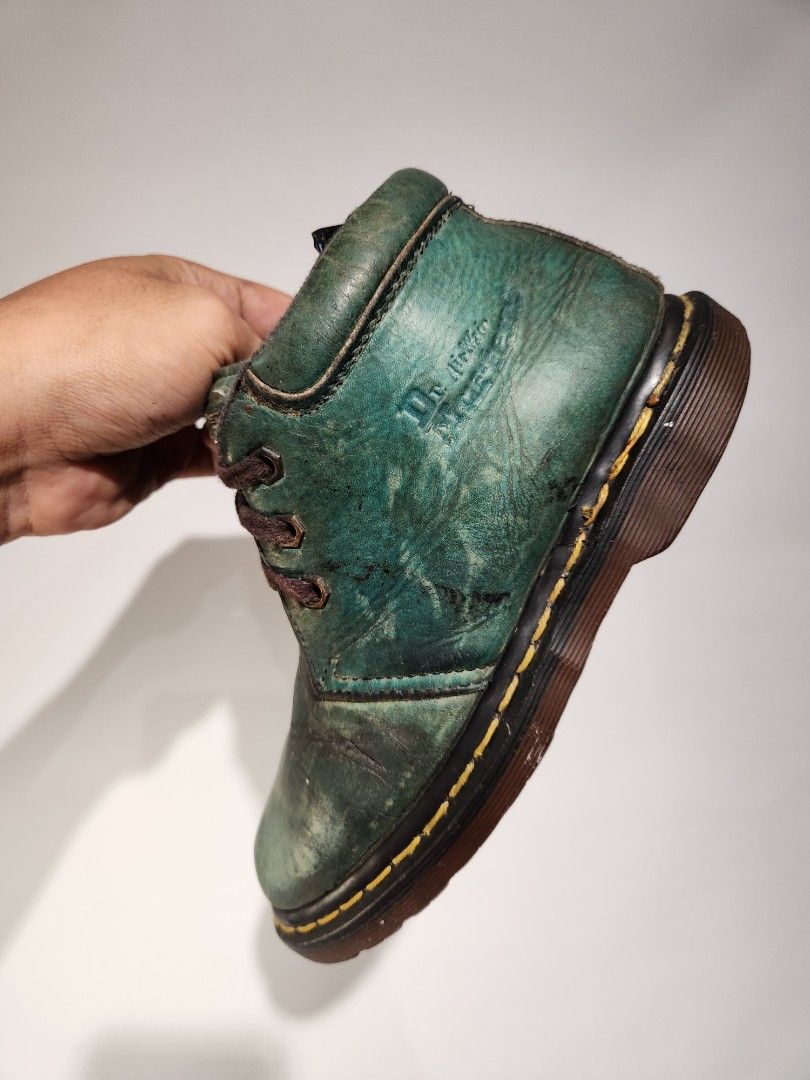 DR MARTENS MADE IN ENGLAND SIZE 37 Fesyen Wanita Sepatu di Carousell