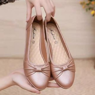 Inexpensive clearance flat shoes