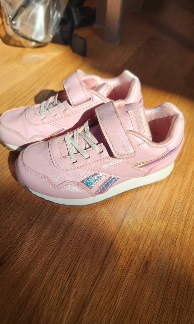 Reebok best sale for girl