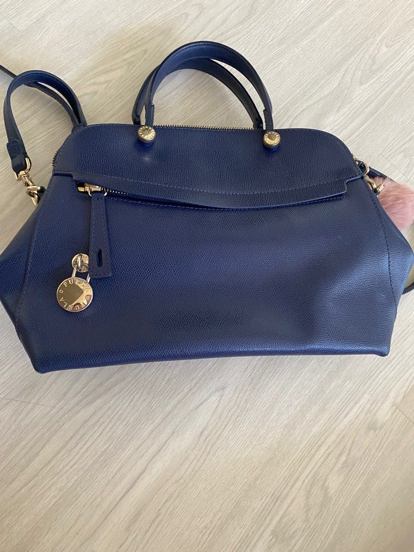 Furla piper medium on sale