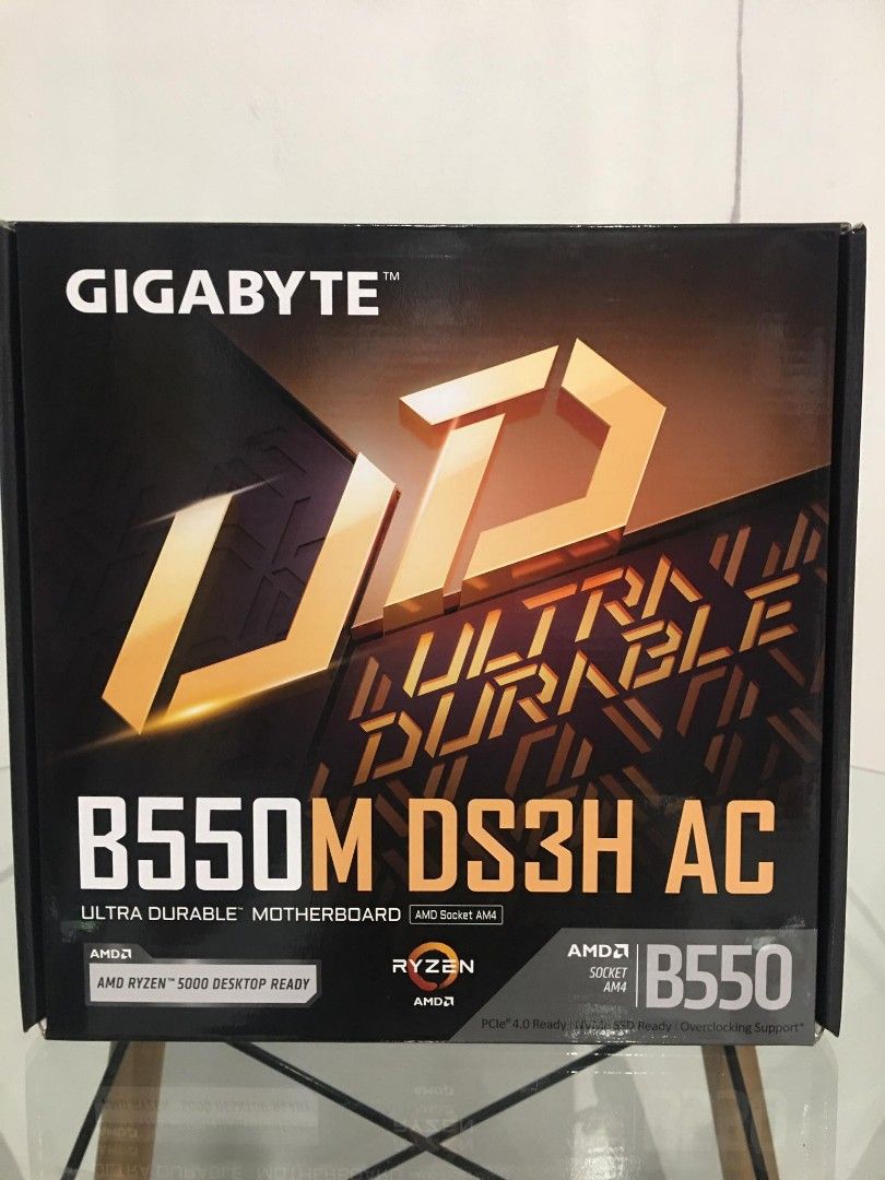 Gigabyte B550M DS3H AM4 DDR4 mATX Desktop Motherboard