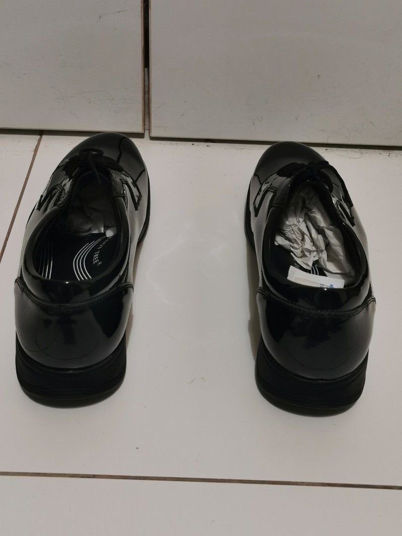 Glossy black sneakers online