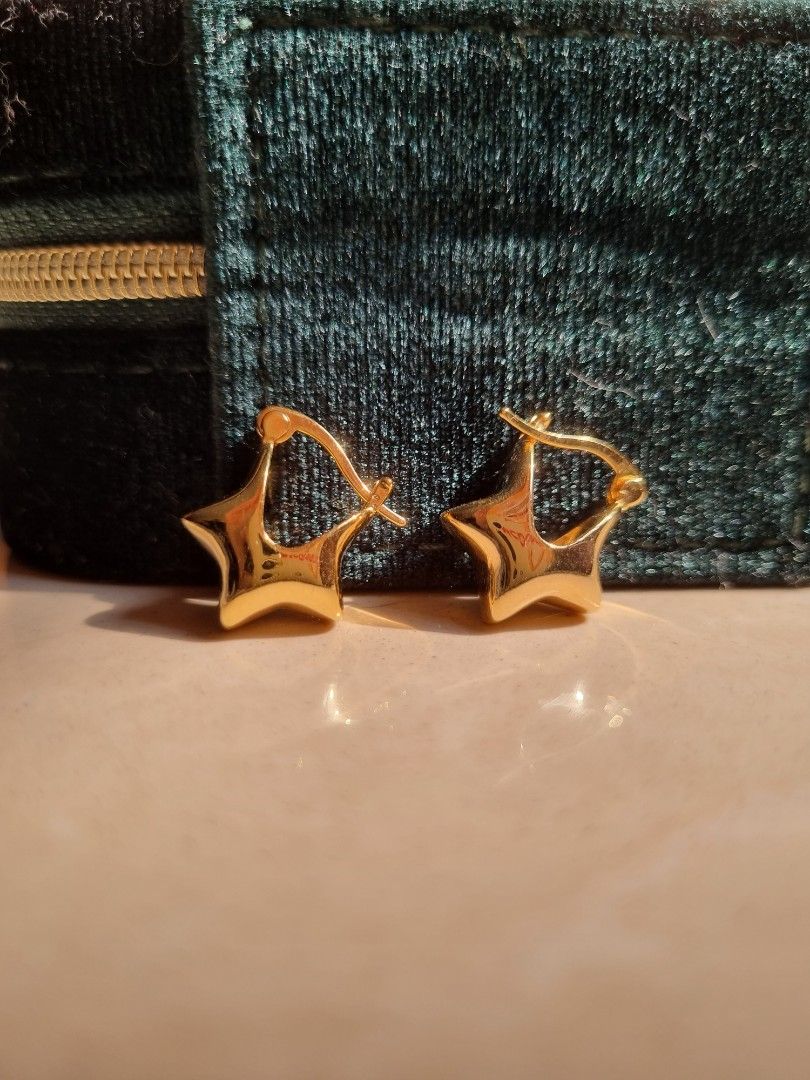 Gold best sale star earring
