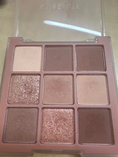 由 second_hand_makeup (刊登 ID 1281249527，圖片 1) 提交，位於 的 (類別：)，說明：。