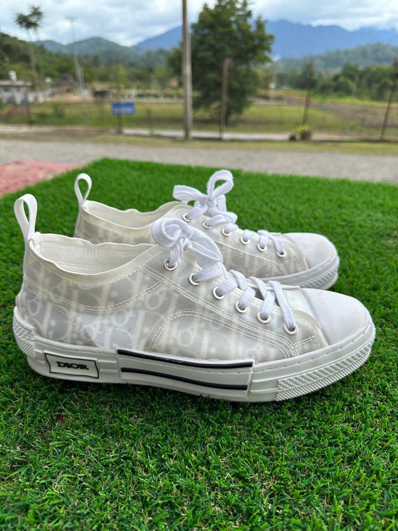 Dior sneaker uk store