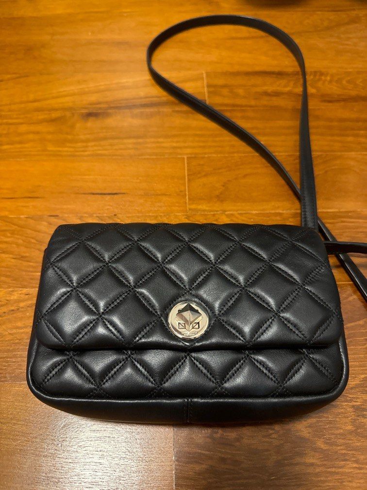 Removable new arrivals bag strap
