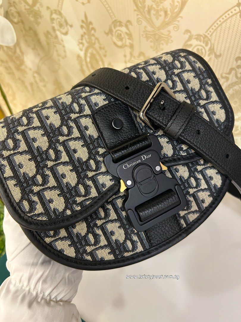 Christian dior discount oblique bag price