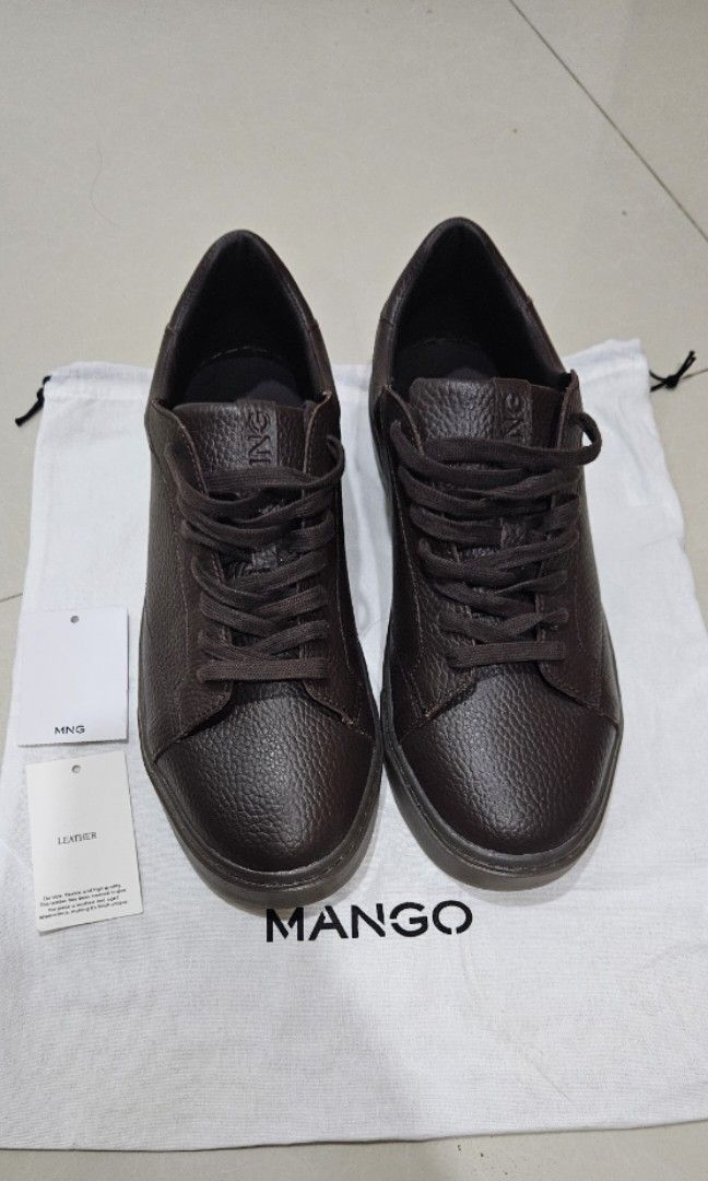 Mens dress hotsell sneakers