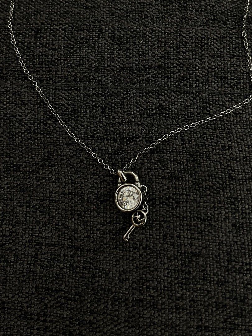 Michael kors cheap coin necklace