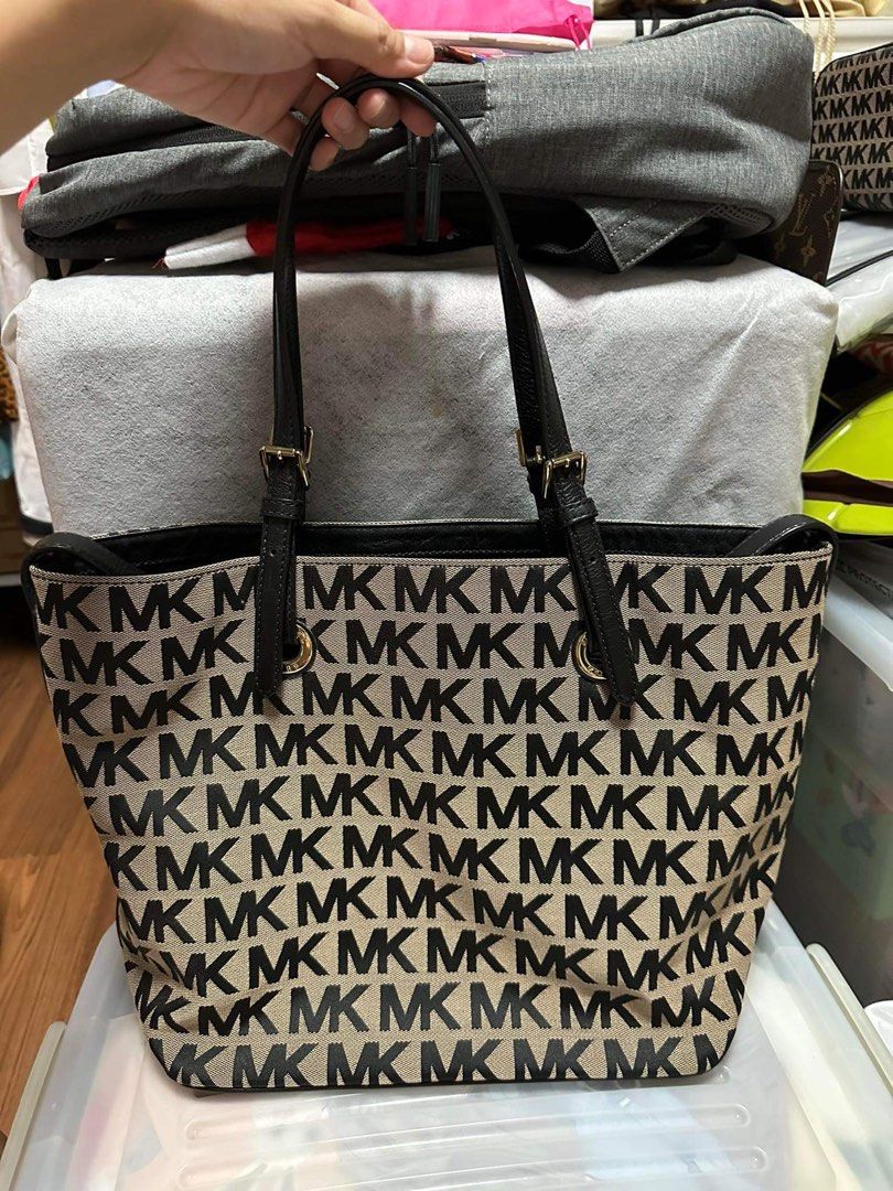 MK CLASSIC BAG Luxury Bags Wallets on Carousell