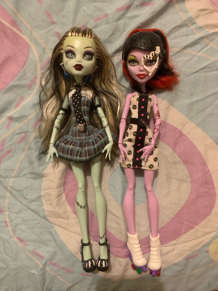 Monster high doll online bundle